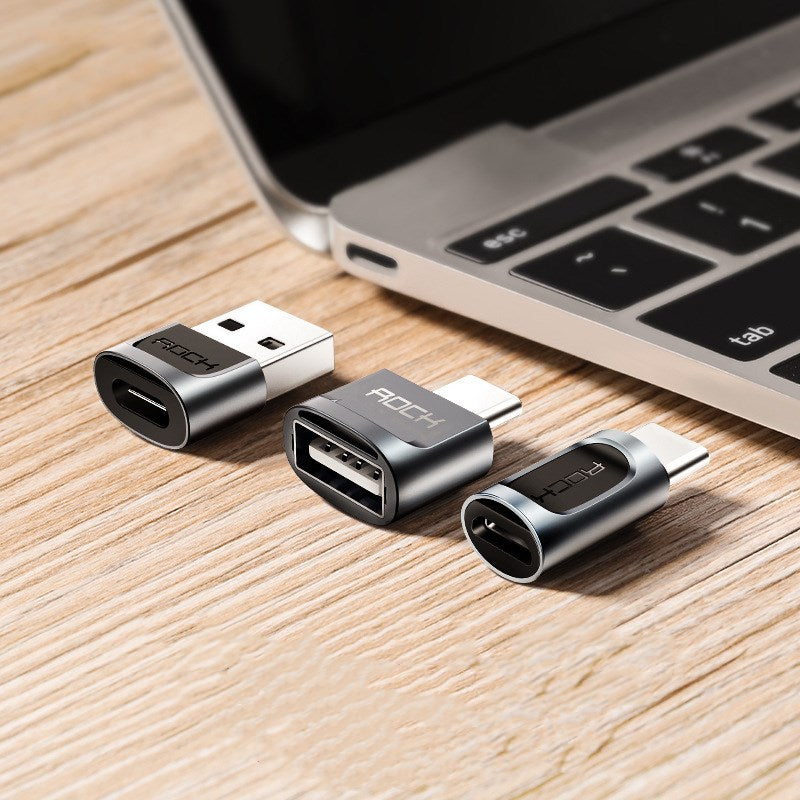 USB-C to Lightning Adapter