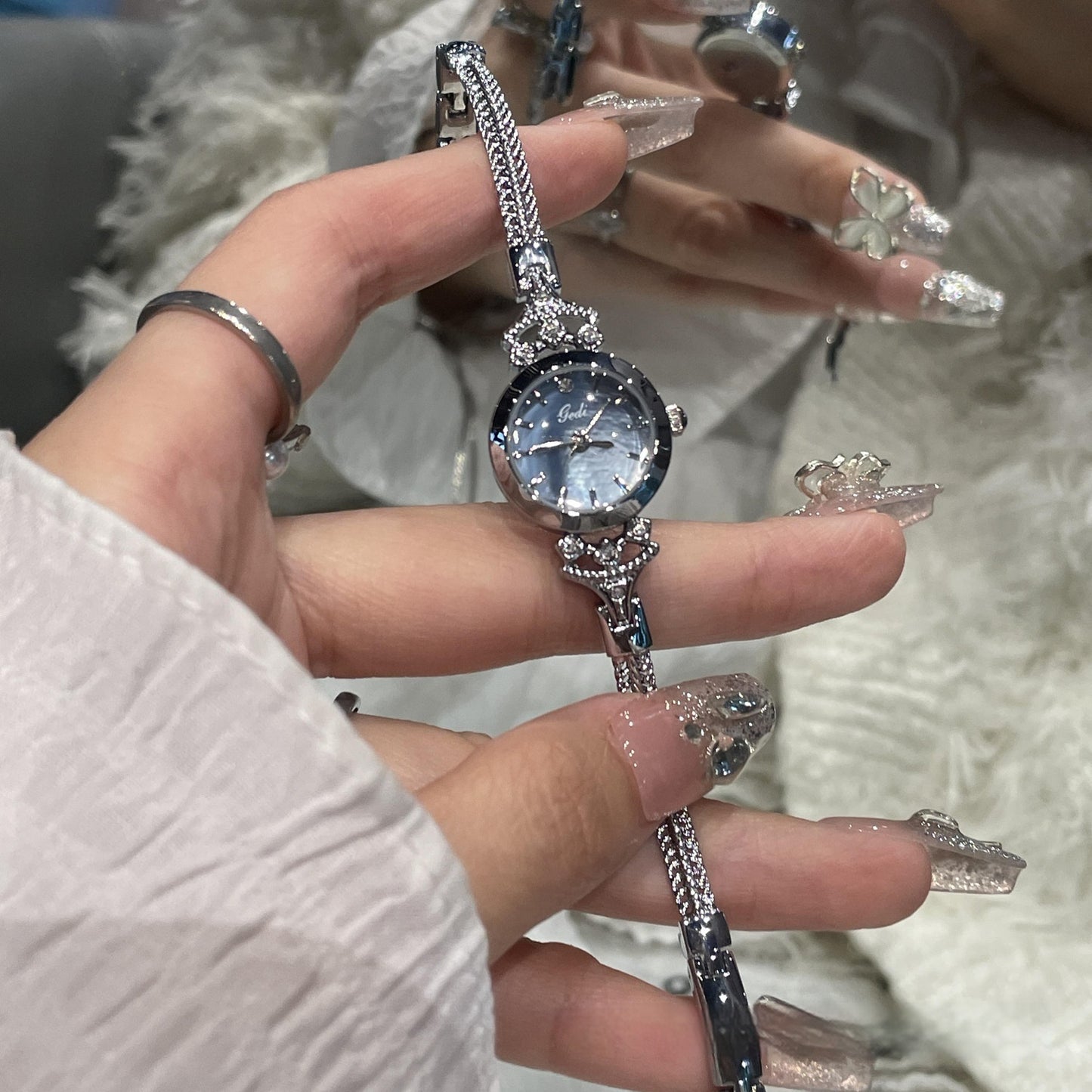 Stylish And Minimalist Alloy Womens Watch