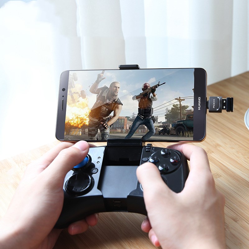 USB-C to Lightning Adapter